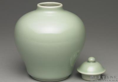 图片[2]-Lidded jar in pale green glaze, Qing dynasty, Yongzheng reign (1723-1735)-China Archive